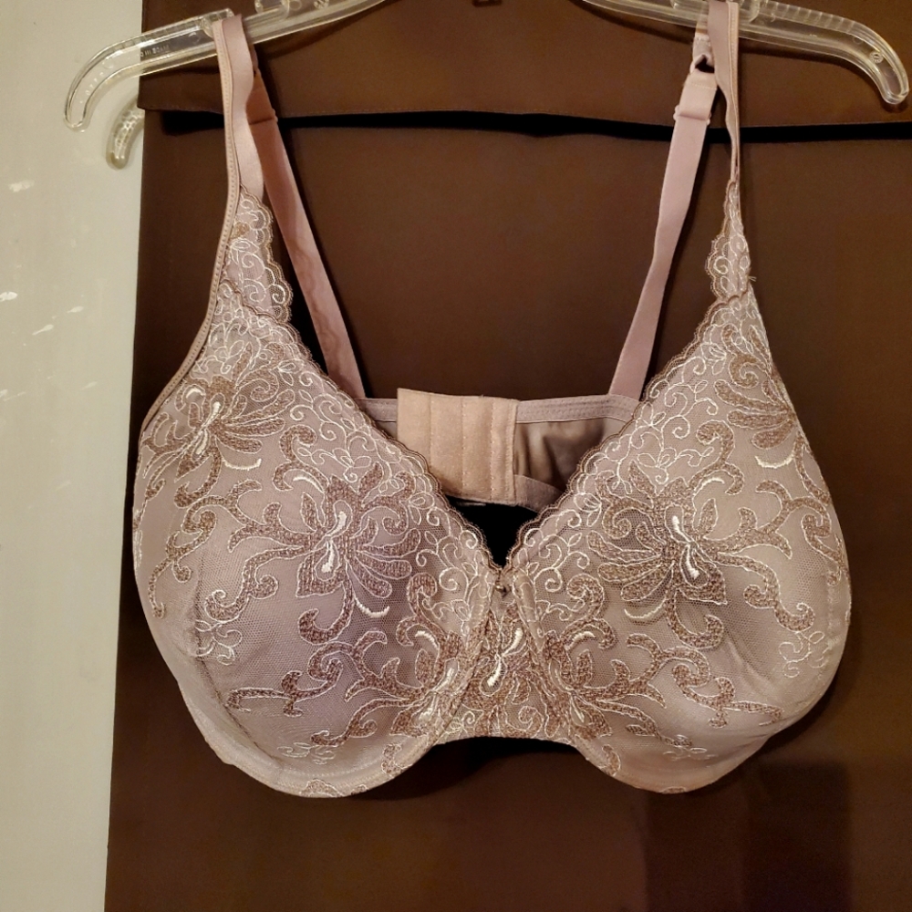 NEW without tags,Taupe colored bra